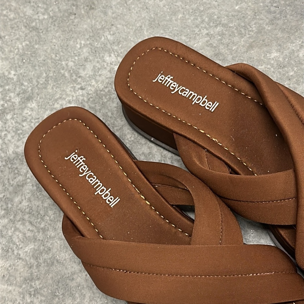 NWOT Jeffrey Campbell Sun-sation Sandal in Brown Neoprene Size 9 - Picture 2 of 6